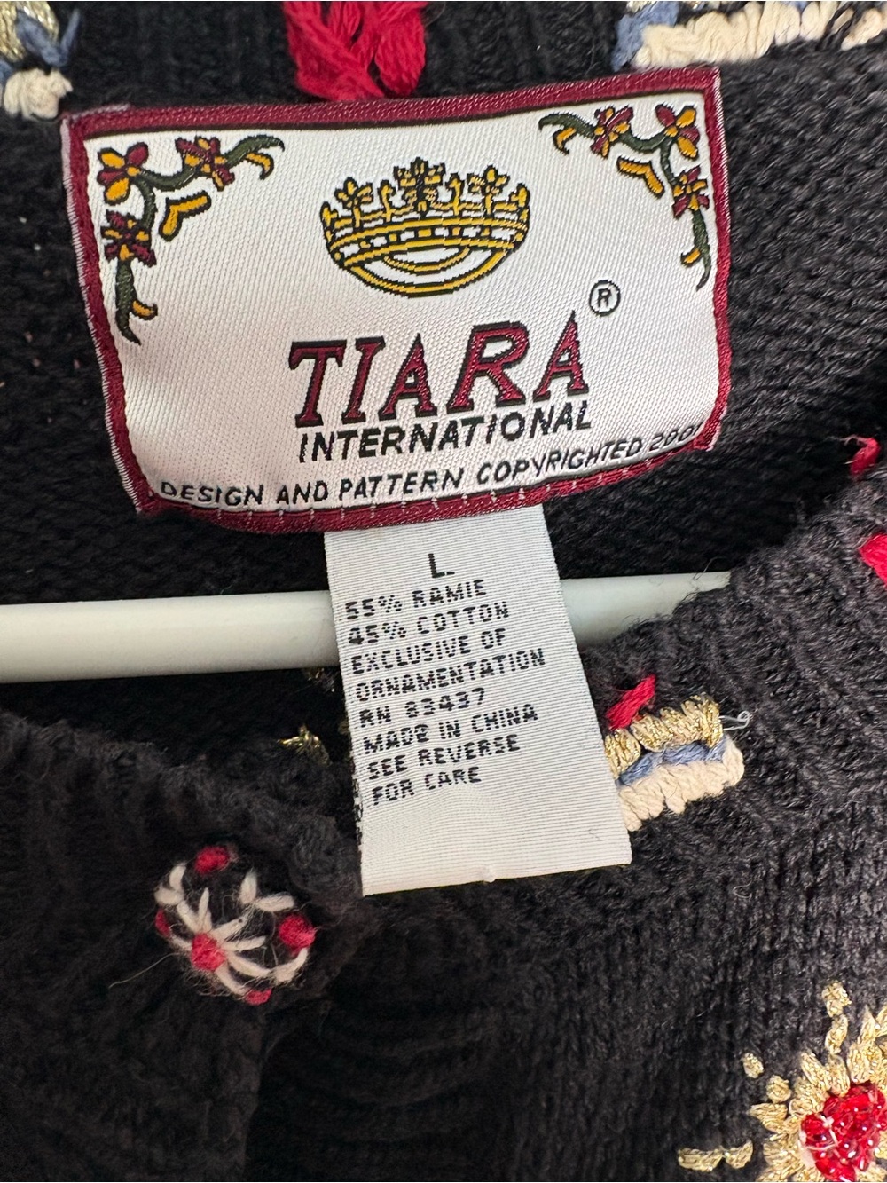 Tiara International Women’s L Black Santa Christmas Knit Button-Front Cardigan - Picture 4 of 7